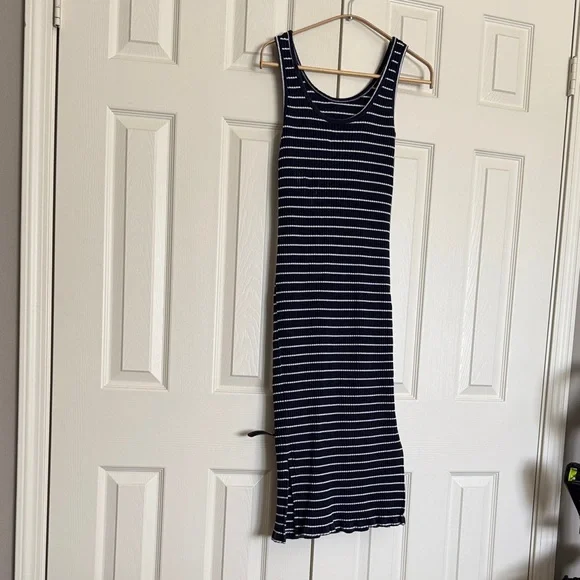 Bundle/lot of three maternity dresses - Picture 2 of 8